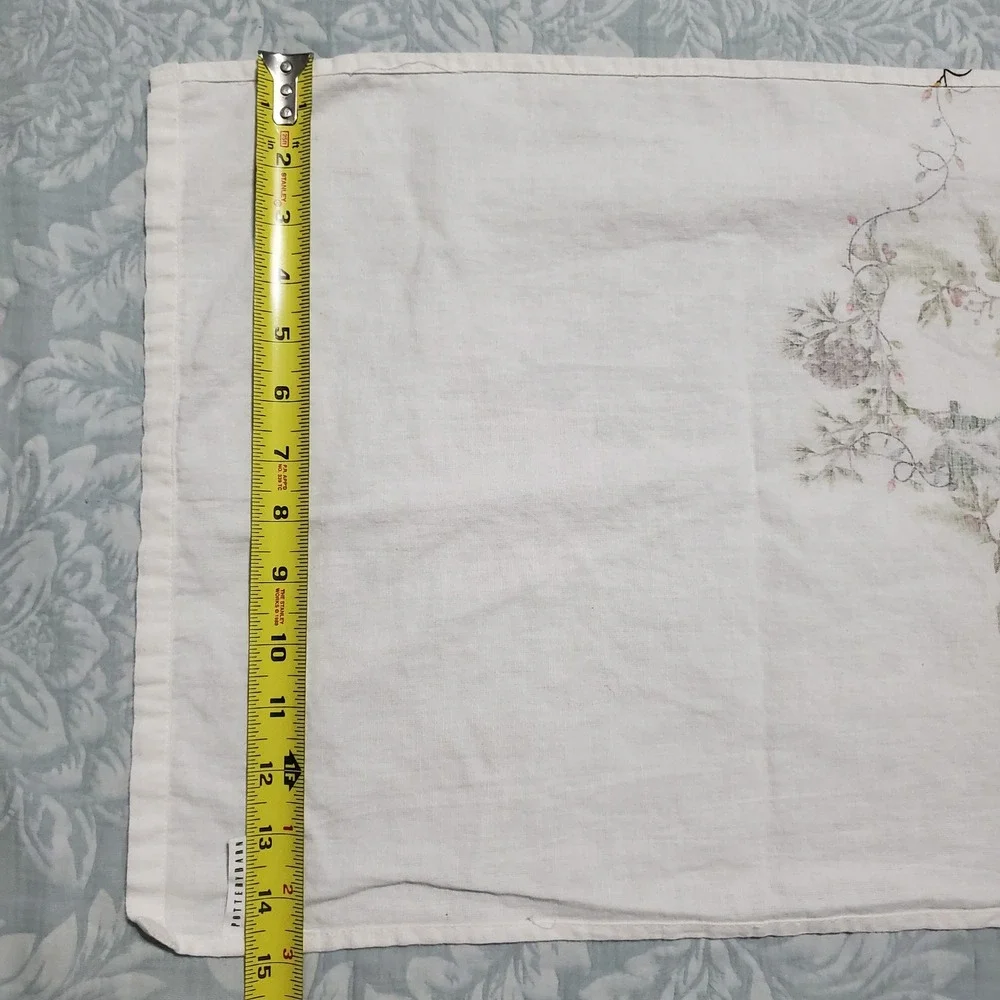 Pottery Barn Christmas Gnomes Embroidered Tea Towel White Red Holiday Kitchen